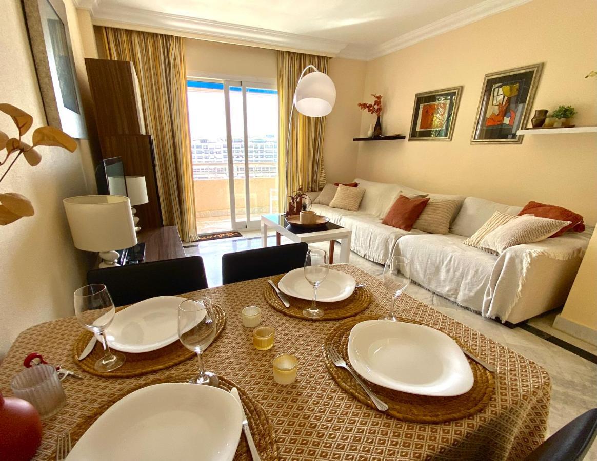 Exclusive Puerto Banus Beach Apartment Free Parking Wifi & Swimming Pool Marbella Kültér fotó