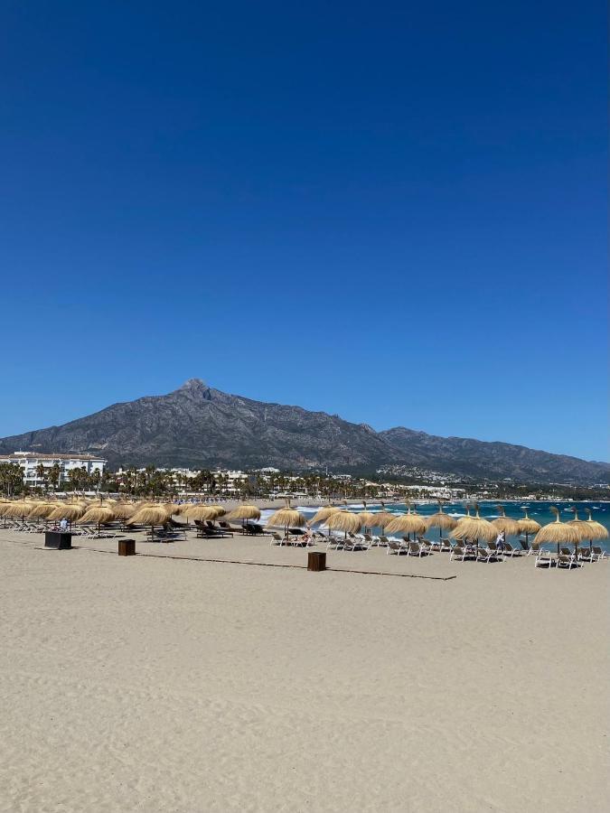 Exclusive Puerto Banus Beach Apartment Free Parking Wifi & Swimming Pool Marbella Kültér fotó